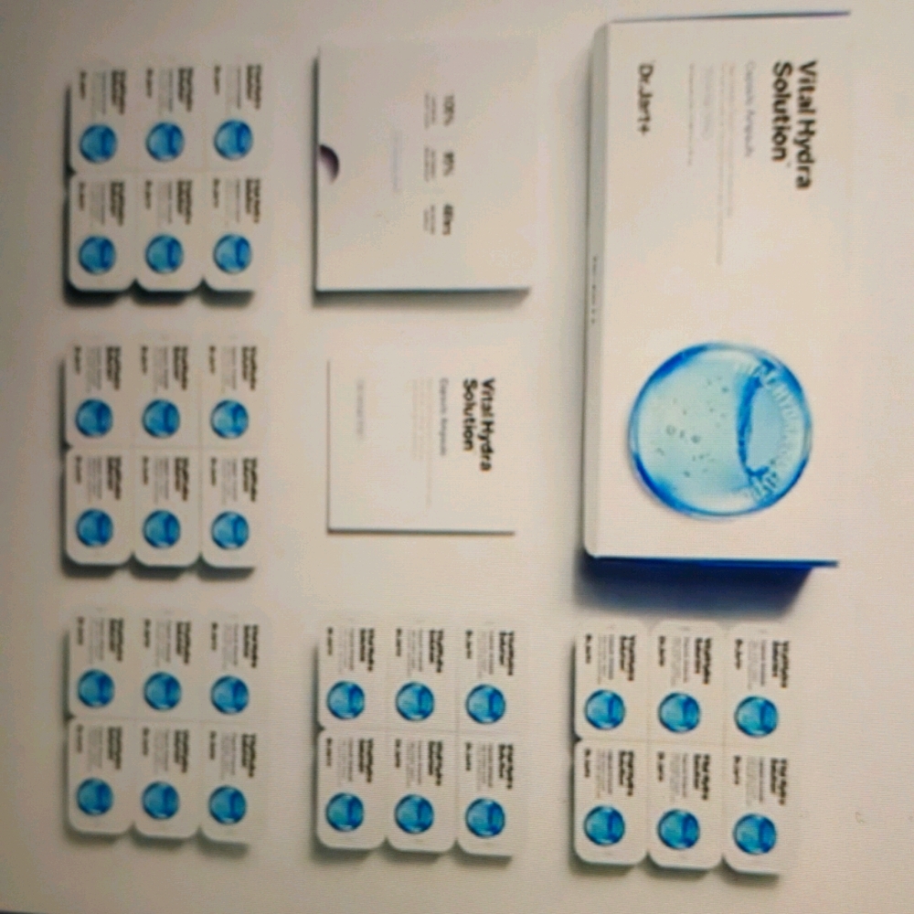 Dr Jart + Vital Hydra Solution